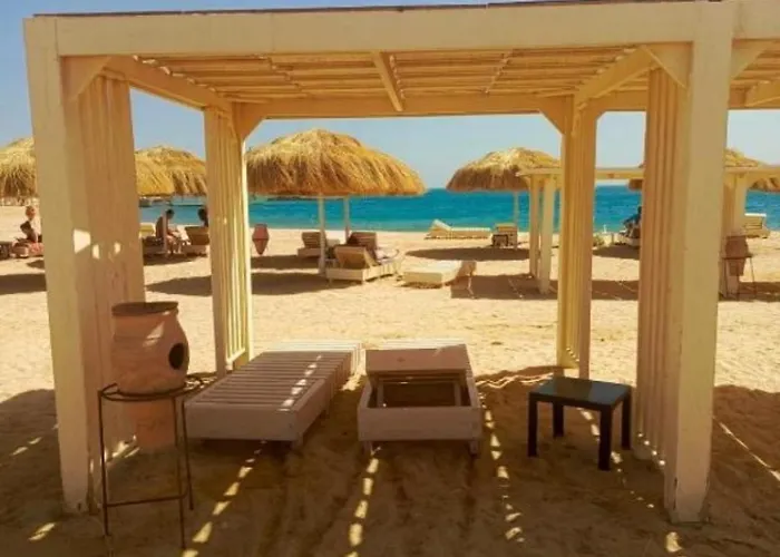 البرنسيسة ريزورت الممشي السياحي شاطي خاص و حمام سباحه